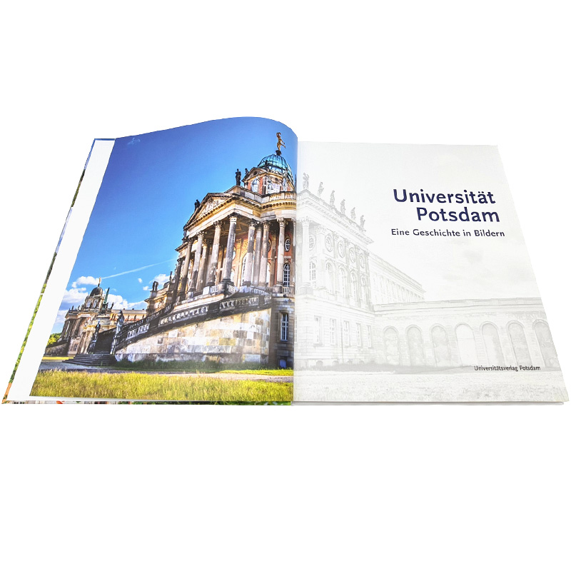BIldband der Universität Potsdam, das bunte Cover zeigt die drei Standorte der Universität